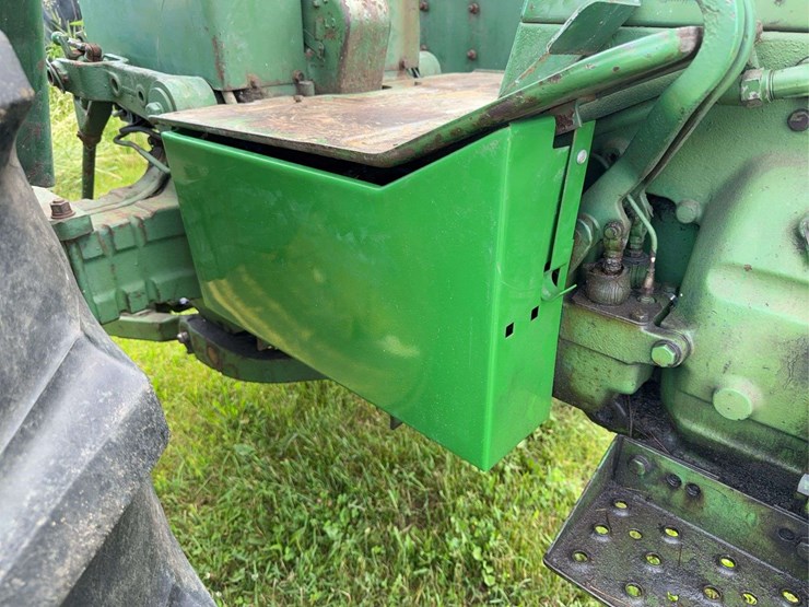 john-deere-3010-image-18