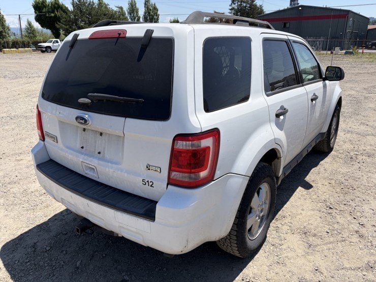 2012-ford-escape-xlt-image-4