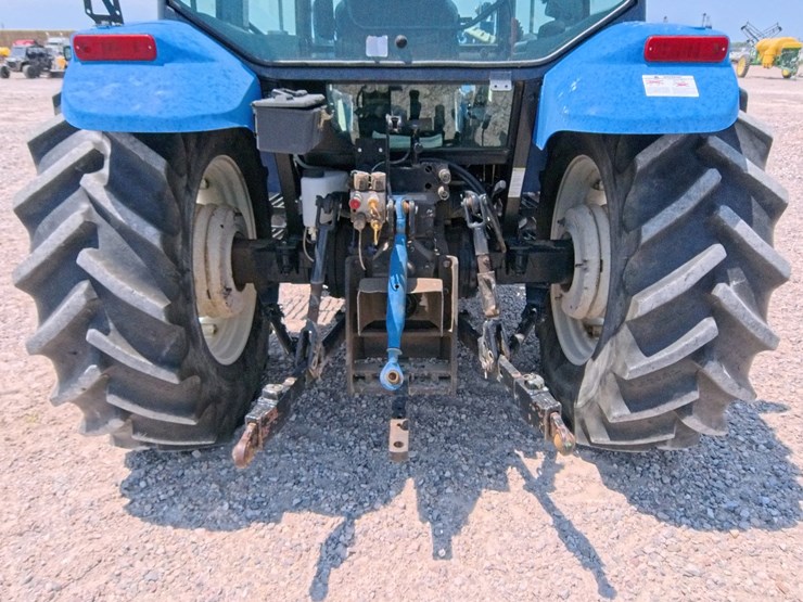 2004-new-holland-tl100a-image-54