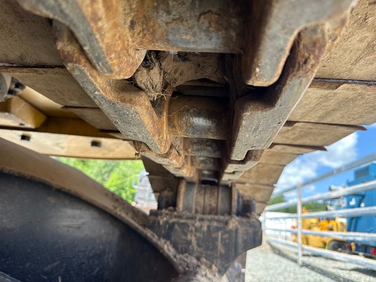 2014-caterpillar-501-image-91