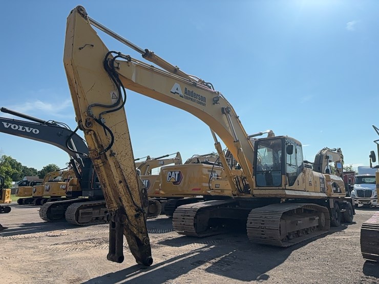 komatsu-pc300-lc-image-1
