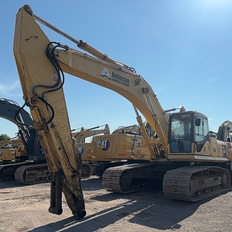 KOMATSU PC300 LC