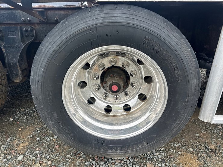 2013-kenworth-t800-image-81