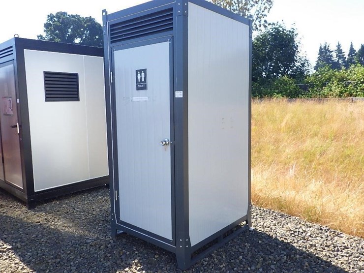 single-stall-portable-toilet-image-2