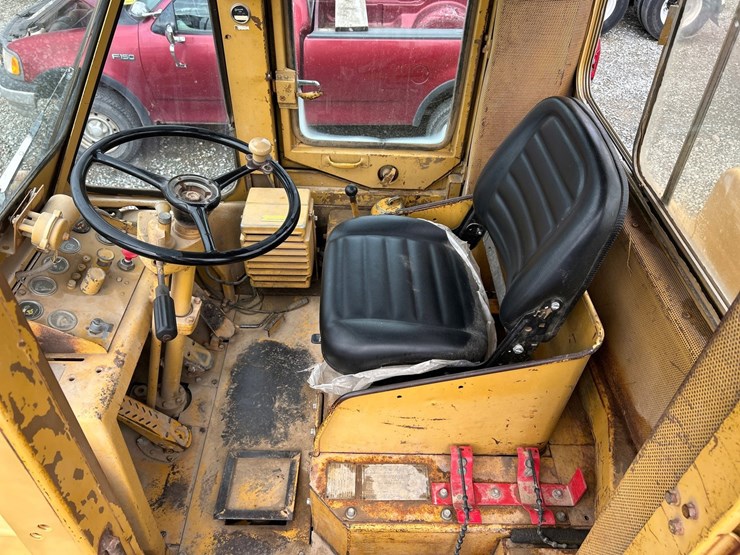 caterpillar-815a-image-44