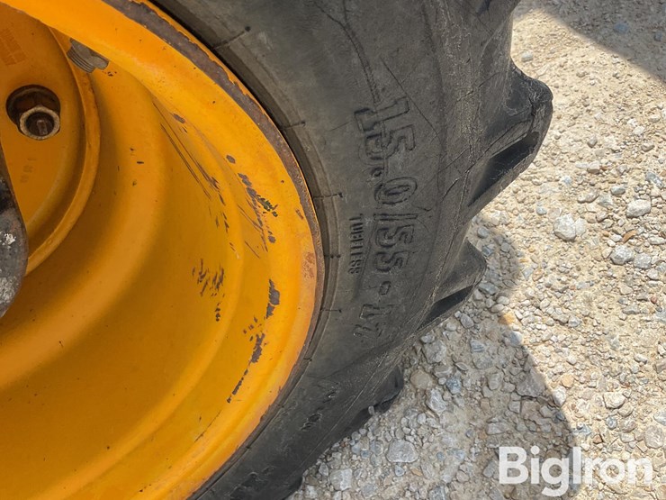 2012-jcb-520-50-image-15