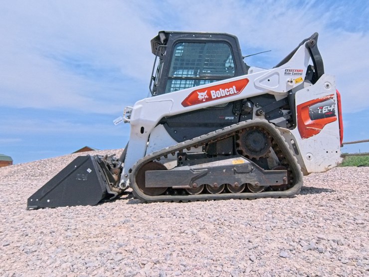 2021-bobcat-t64-image-3