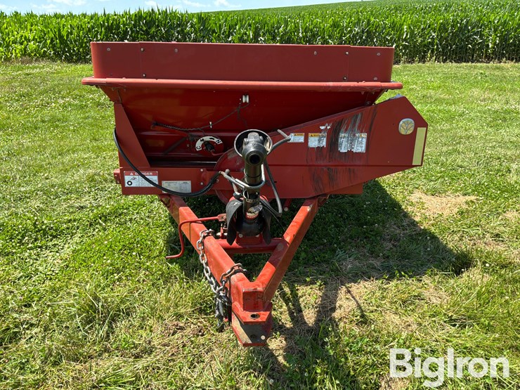 2013-new-holland-185-image-2