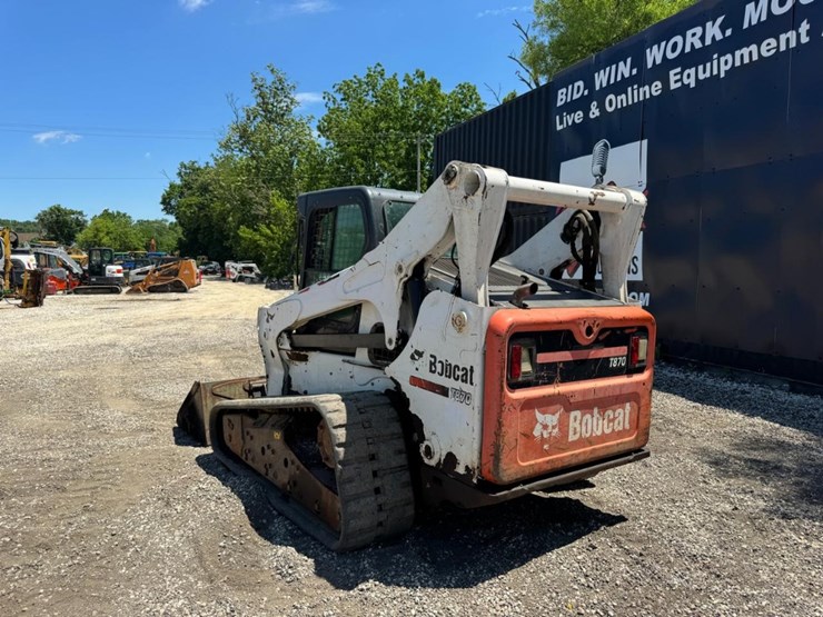 bobcat-t870-image-4