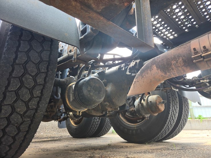 2015-kenworth-t680-image-69