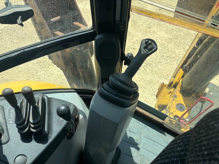 caterpillar-430e-it-image-33