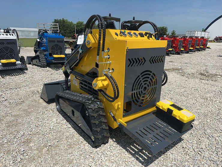 2026-zjg-zj-380-tracked-mini-skid-steer-loader-image-4