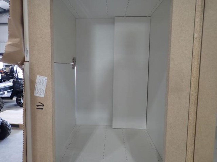 unused-qty-of-4-pc-premium-white-corner-base-image-9