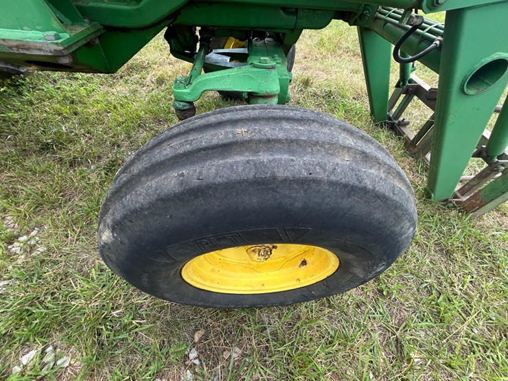 john-deere-4430-image-13