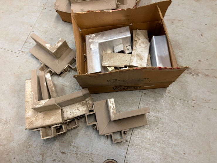 #1815-•-goldblatt-10'-self-supporting-brick-laying-guide-image-8