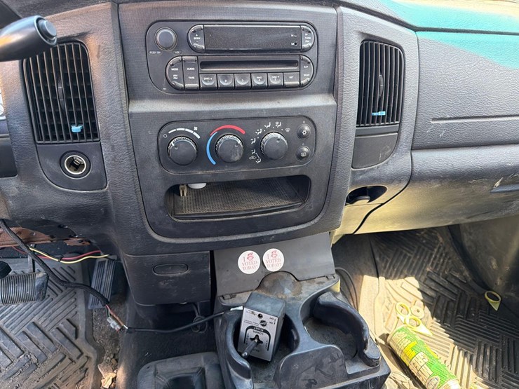 2005-dodge-1500-image-19