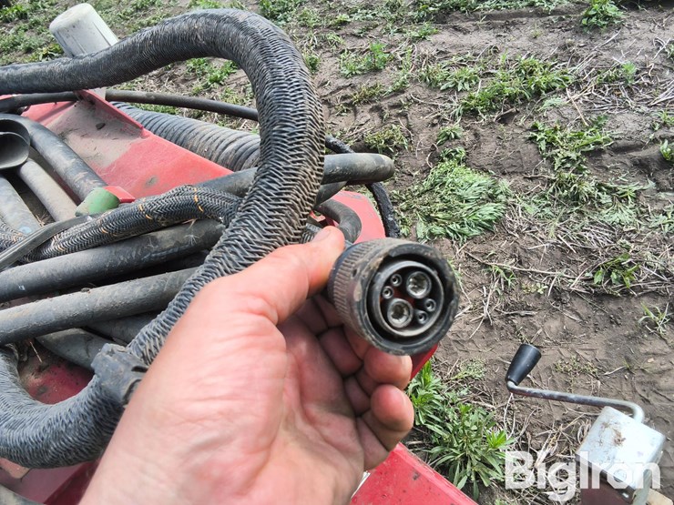 case-ih-1200-image-11
