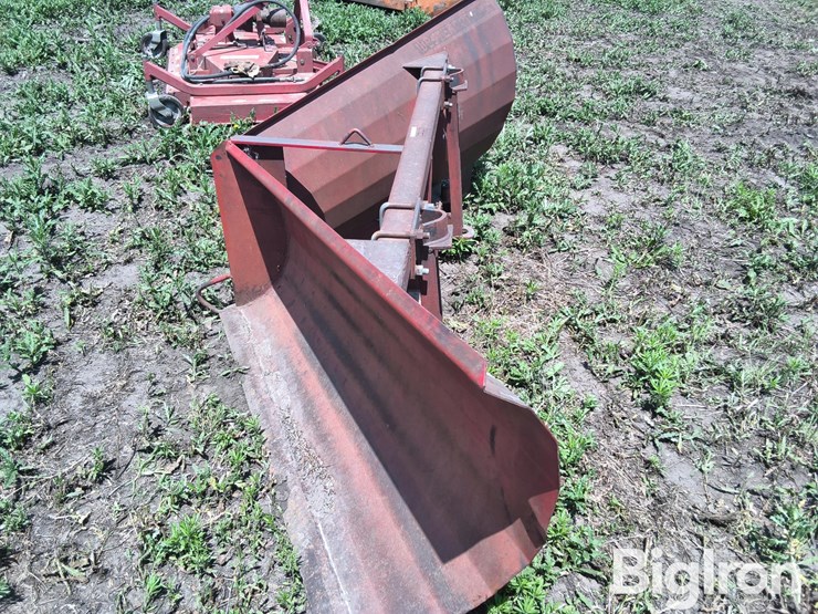 loader-v-snow-plow-image-4