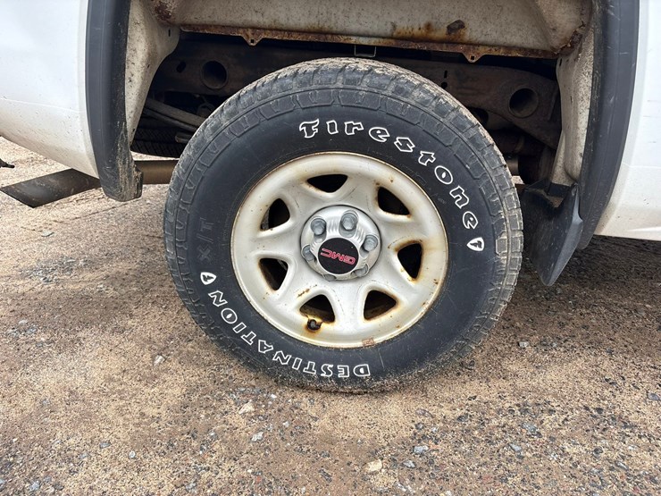2016-gmc-1500-image-57