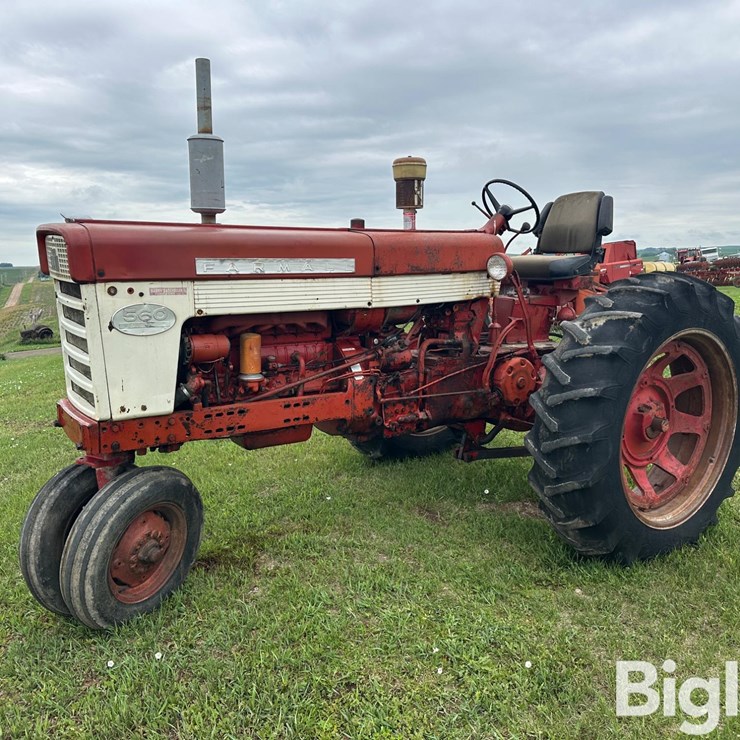 1959 INTERNATIONAL 560