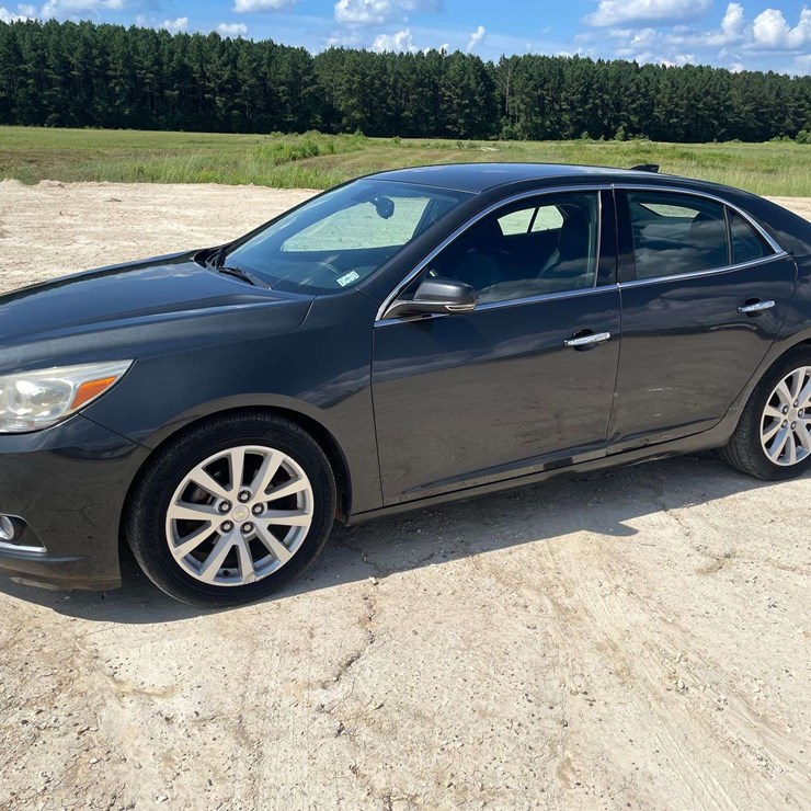 2015 Chevrolet Malibu 4 Door Sedan (206,870 Miles)