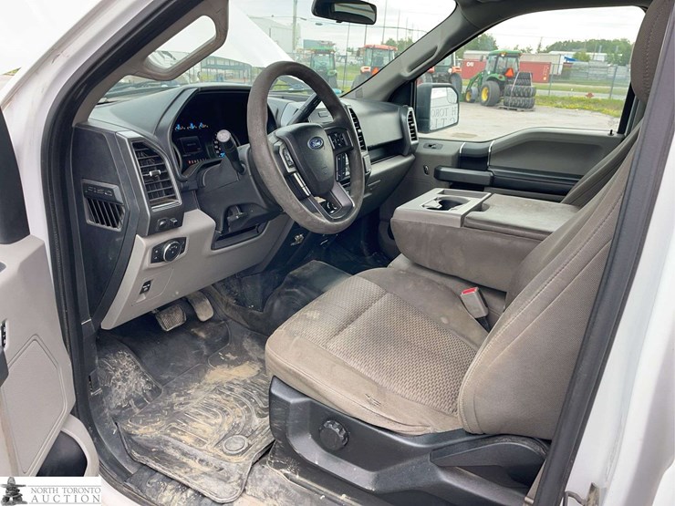 2017-ford-f150-image-10