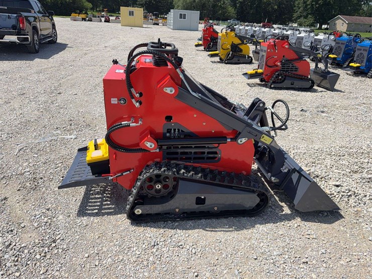 2026-zjg-zj-380-tracked-mini-skid-steer-loader-image-7