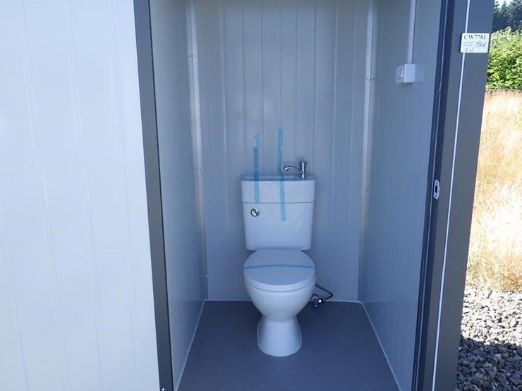 single-stall-portable-toilet-image-6