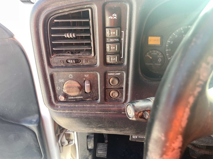 2002-chevrolet-2500hd-image-41