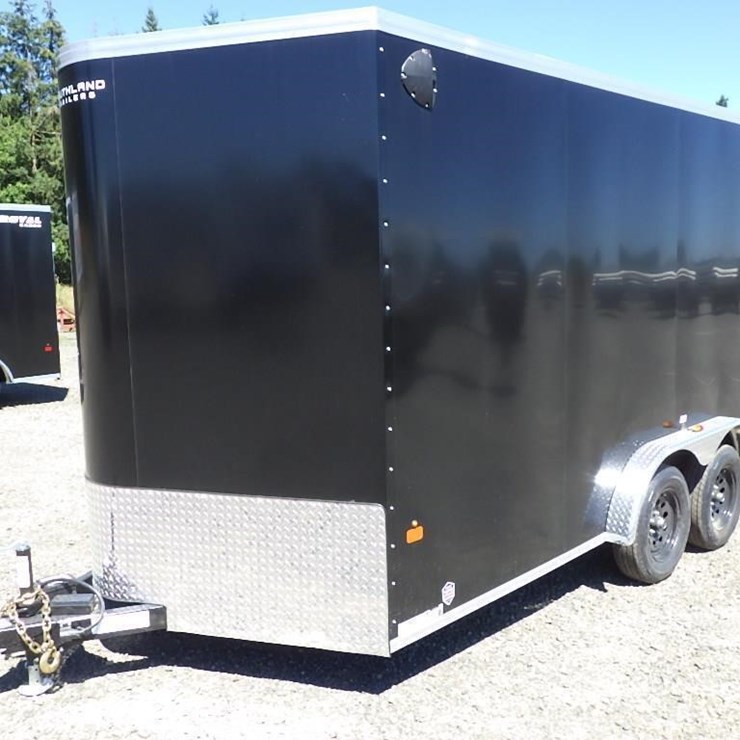 2026 Royal LCHT35-7.516V-86 T/A Enclosed Trailer