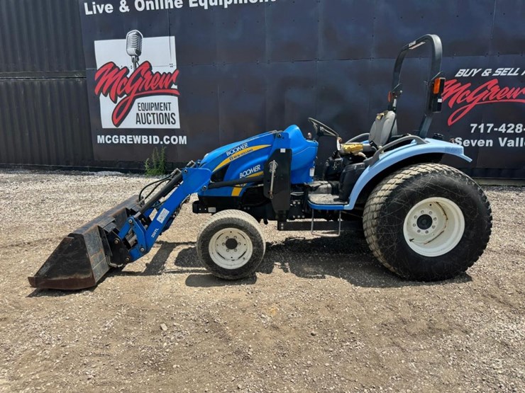 new-holland-boomer-3040-image-3