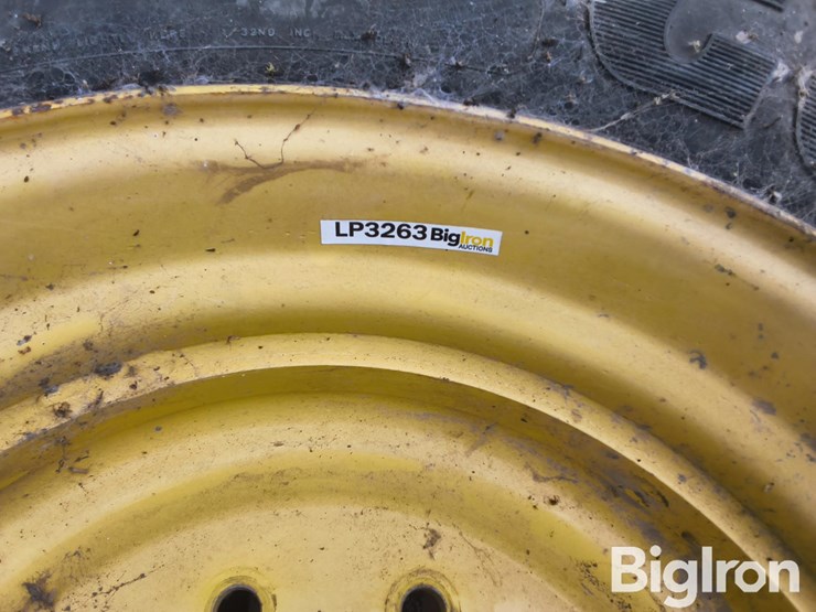 goodyear-445/65r22.5-tire/rim-image-12