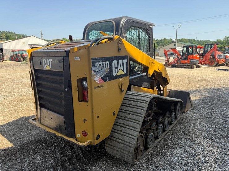 2015-caterpillar-277d-image-4