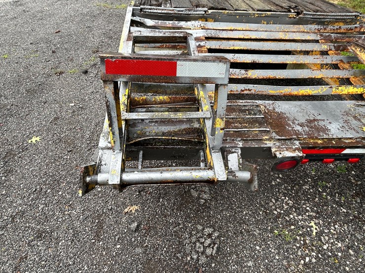 #31-•-1986-cz-tandem-axle-equipment-trailer-image-13