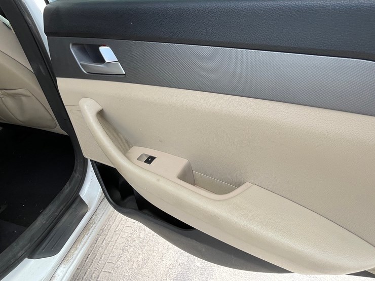 #160-•-2015-hyundai-sonata-(clean-tx-title)-image-113