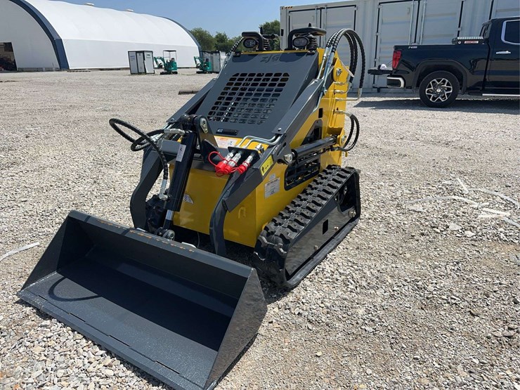 2026-zjg-zj-380-tracked-mini-skid-steer-loader-image-1