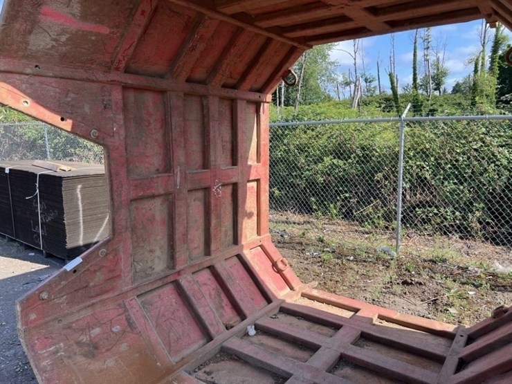 gme-octagon-manhole-trench-shield-image-6