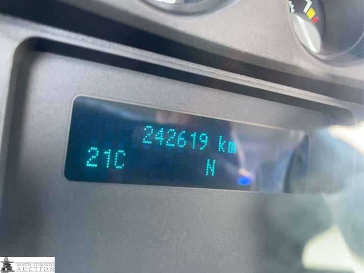 2015-ford-f250-image-13
