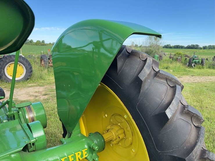 john-deere-model-b-image-7