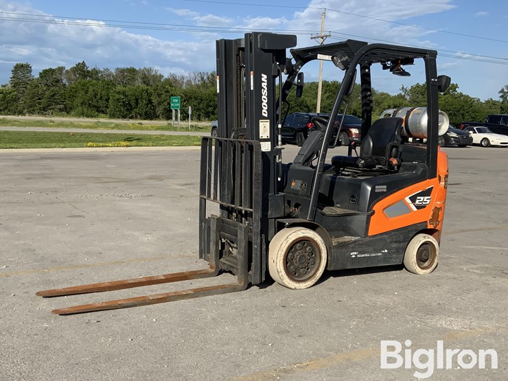2018-doosan-gc25s-9-image-1