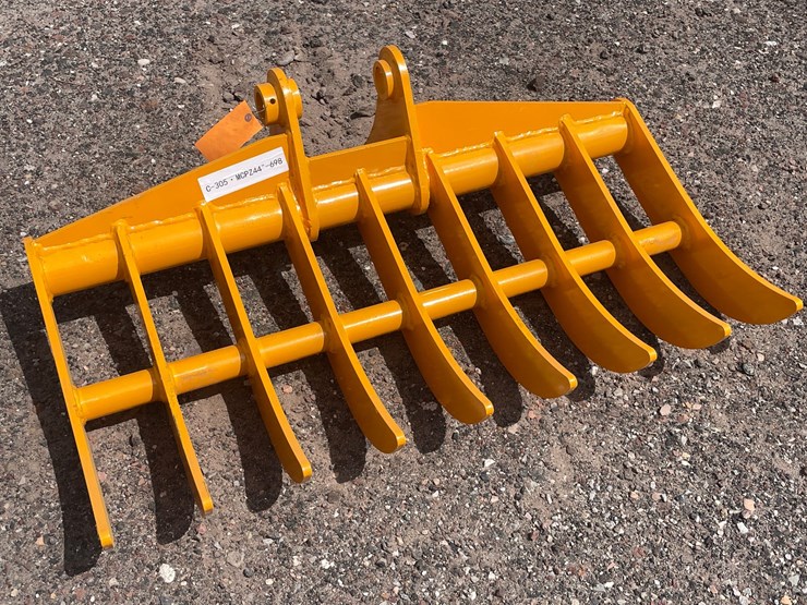 2026-caterpillar-305-image-4