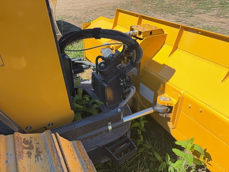 2026-deere-650-lgp-image-17