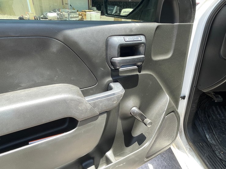 #156-•-2018-chevy-work-truck-(clean-nm-title)-image-45
