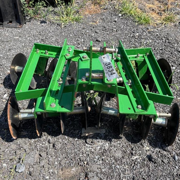 John Deere 4ft Disc