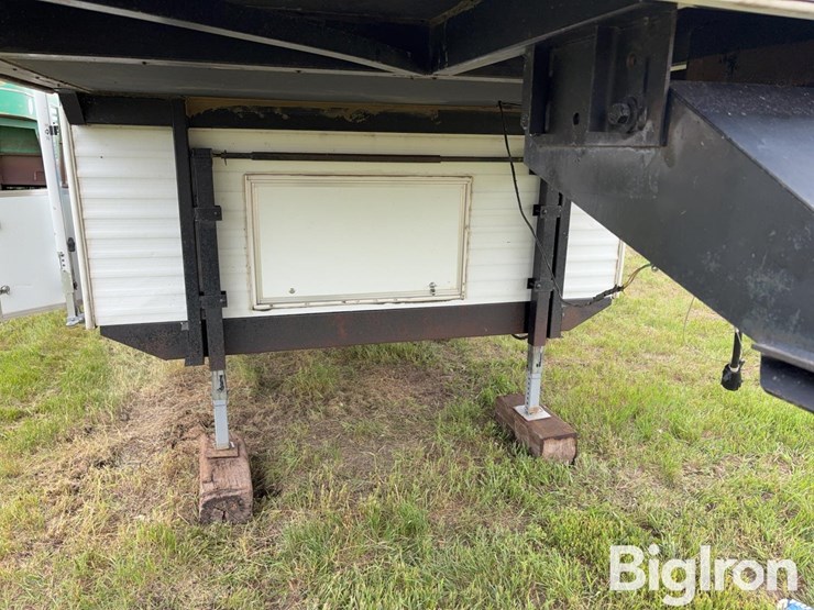 1998-fleetwood-prowler-lite-25l-5x-5th-wheel-camper-w/slide-out-image-18