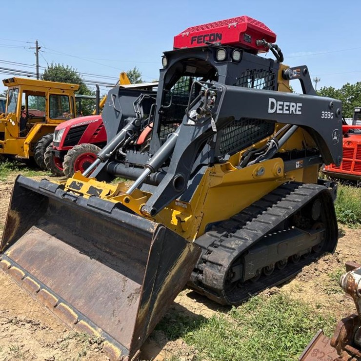 DEERE 333G