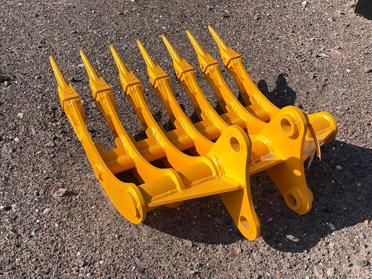 2026-caterpillar-305-image-6