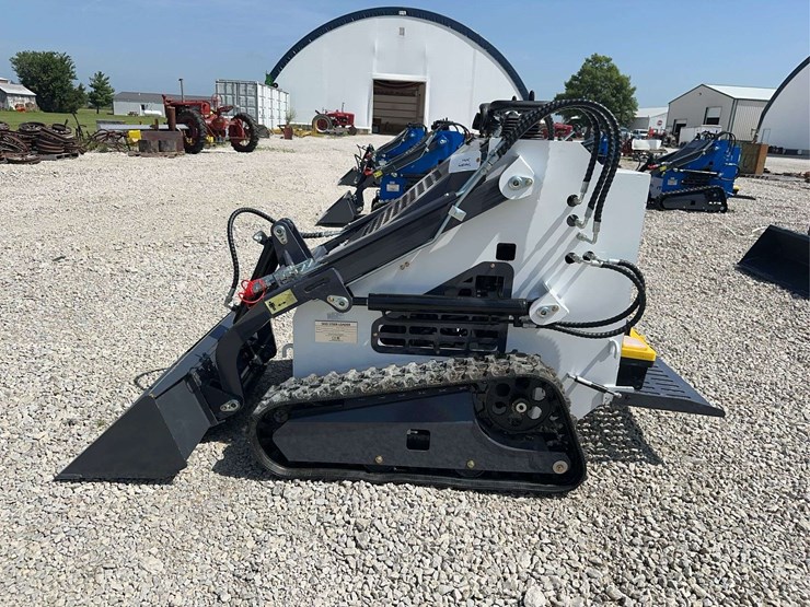 2026-zjg-zj-380-tracked-mini-skid-steer-loader-image-3