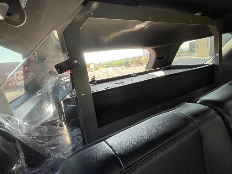 2016-ford-explorer-image-111