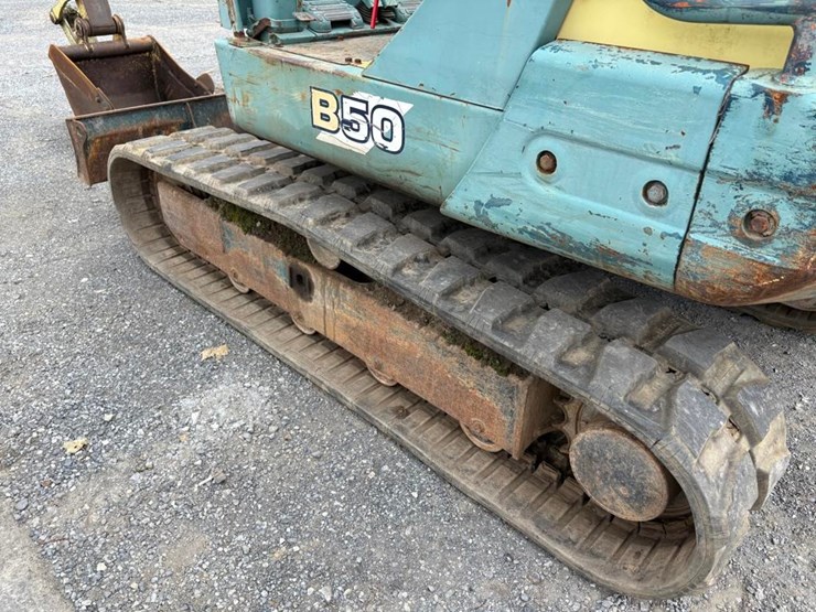 yanmar-b50-image-16